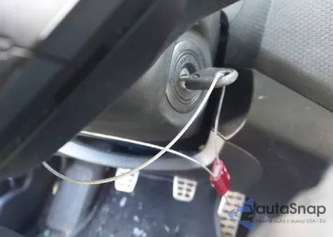 2013 Hyundai Veloster Base W/Gray z USA, uszkodzony, nr VIN KMHTC6AD8DU114637